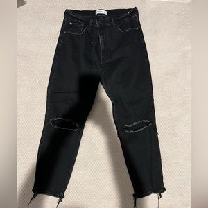 Abercrombie and Fitch The Mom High Rise denim